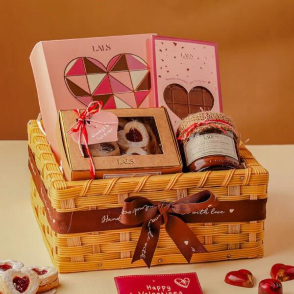 Chocolaty Love Hamper